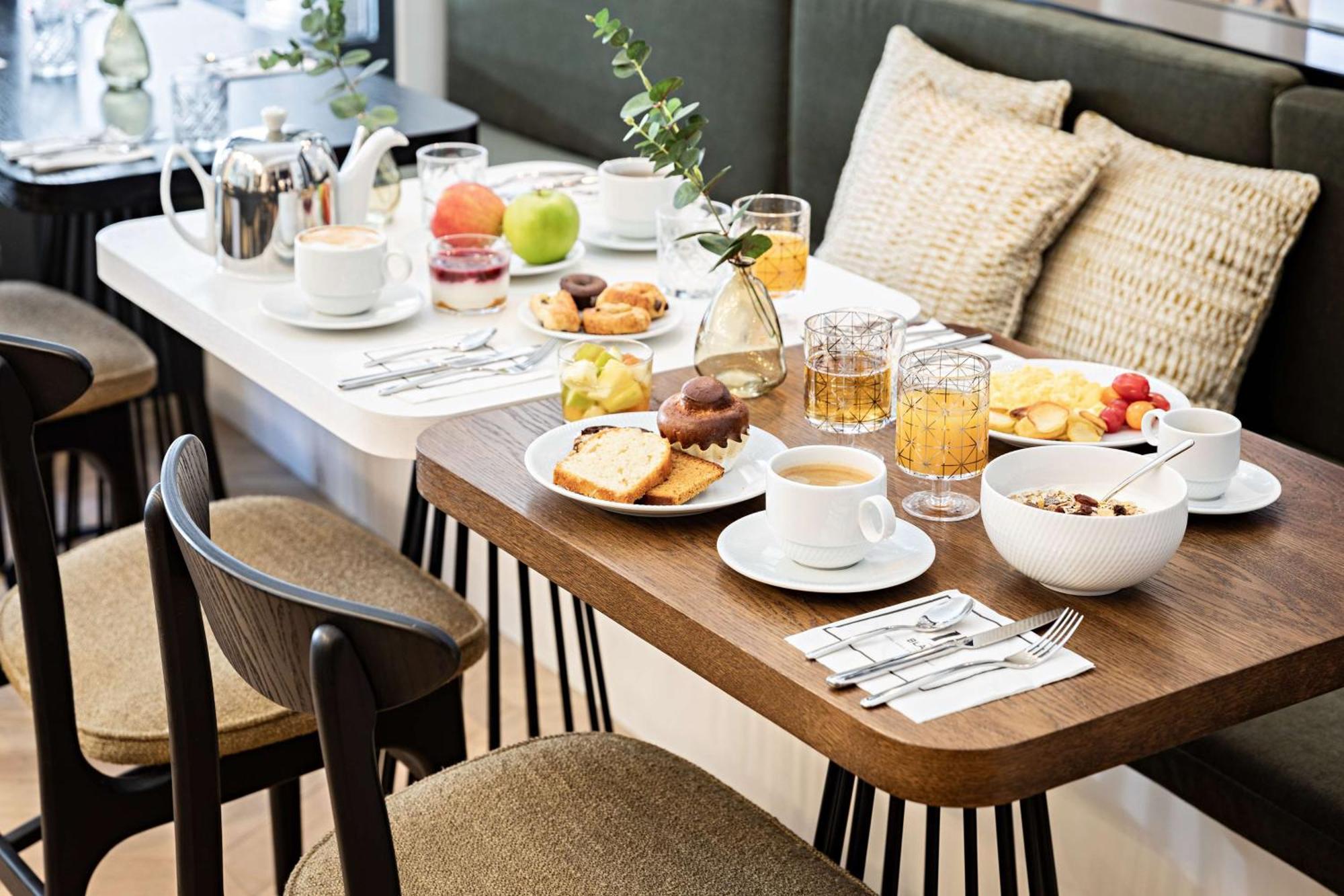 Best Western Premier The Blake Paris Gare Saint Lazare Exteriör bild